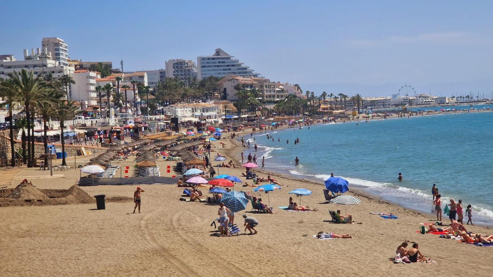 Apartamentos Magic Benalbeach By Benalnova Benalmadena Bagian luar foto