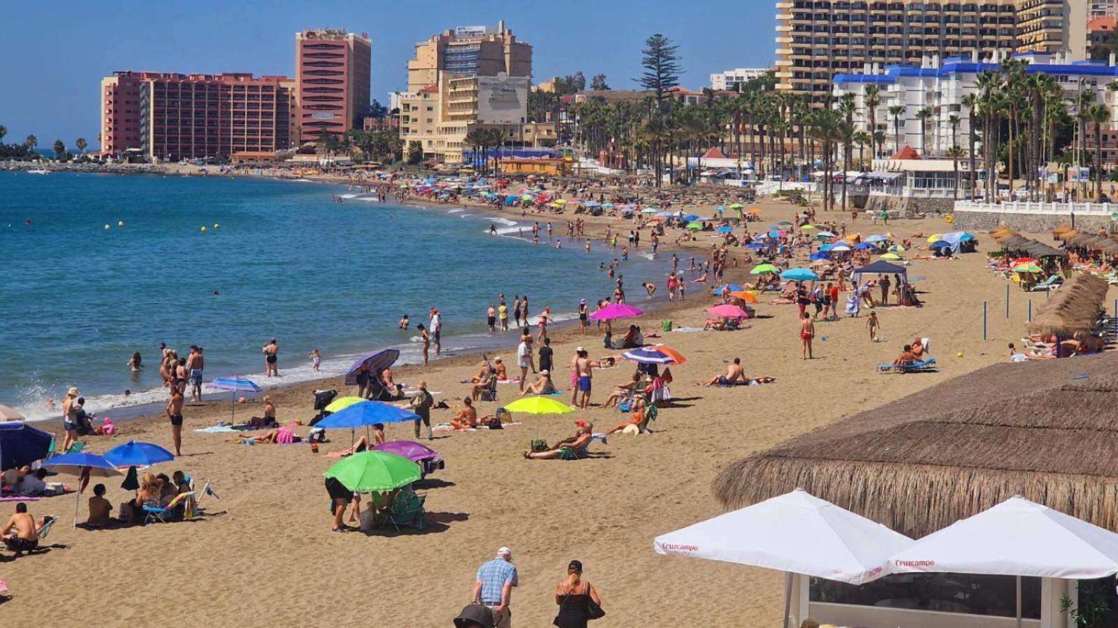 Apartamentos Magic Benalbeach By Benalnova Benalmadena Bagian luar foto