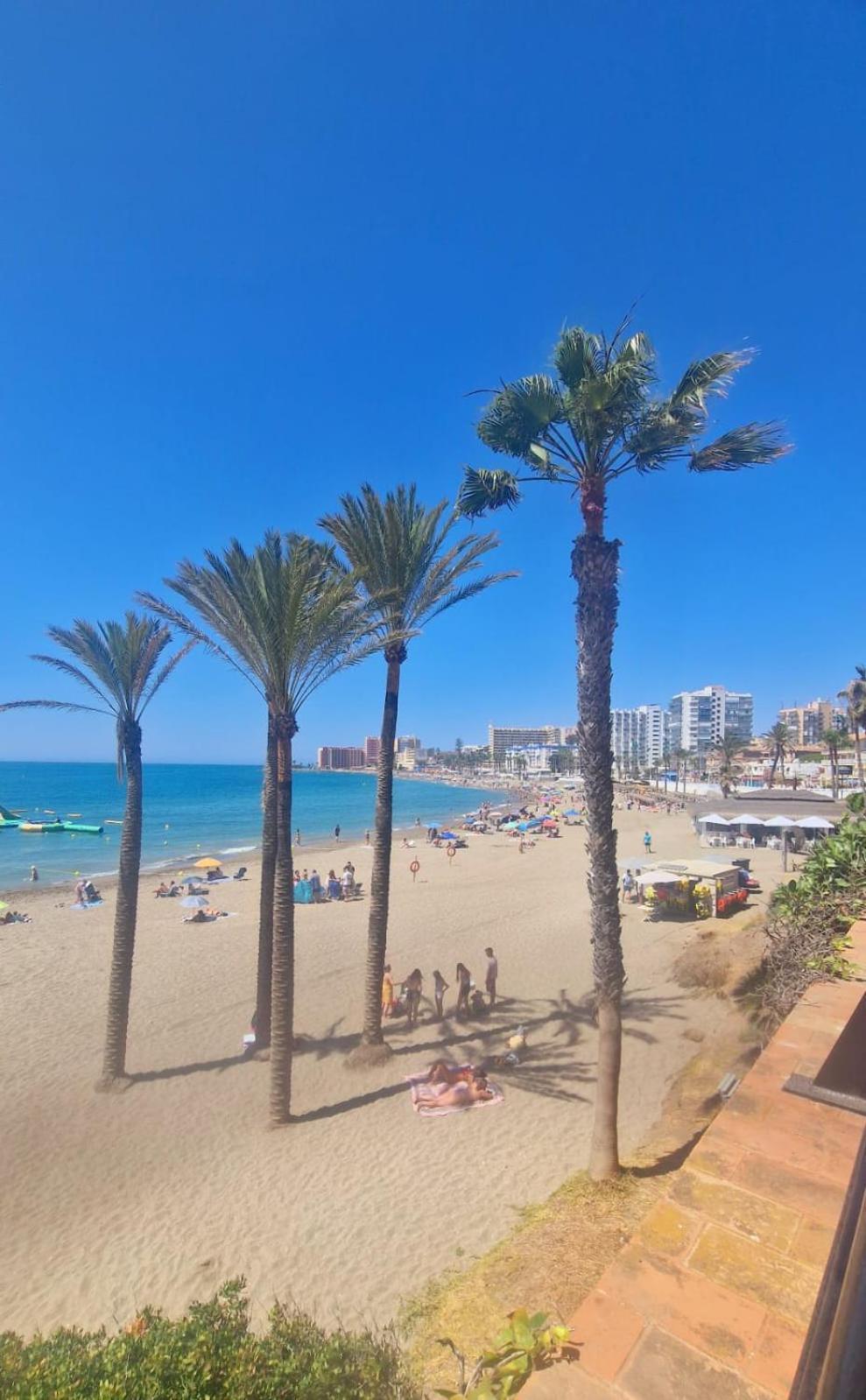 Apartamentos Magic Benalbeach By Benalnova Benalmadena Bagian luar foto