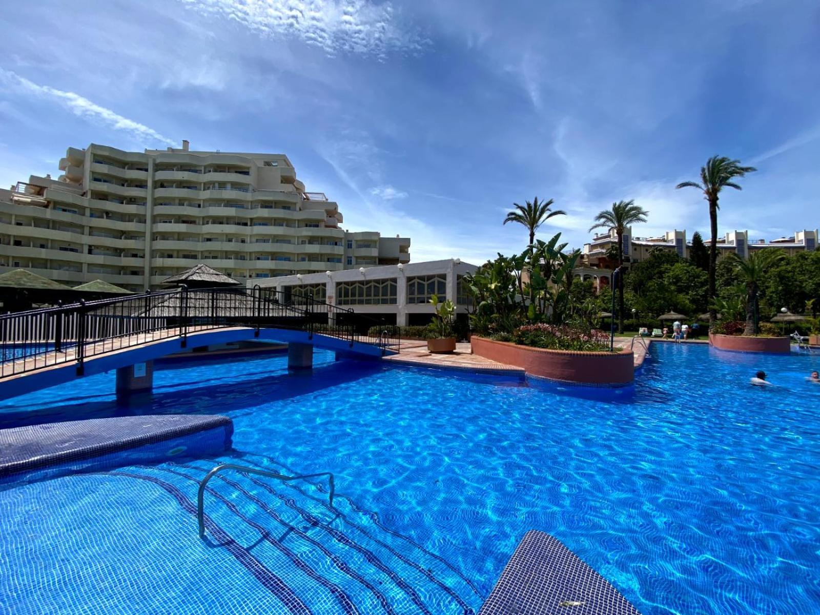 Apartamentos Magic Benalbeach By Benalnova Benalmadena Bagian luar foto