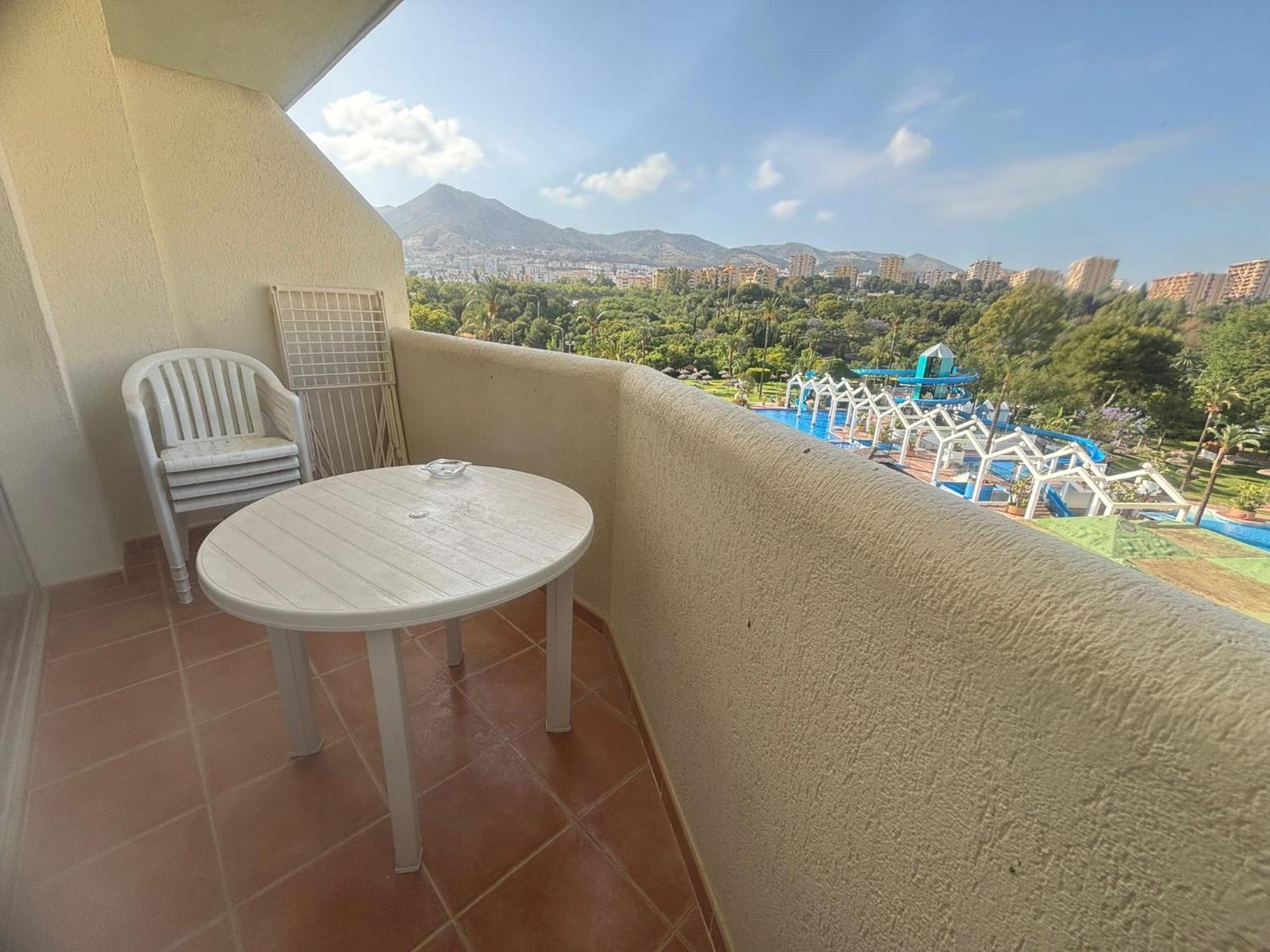 Apartamentos Magic Benalbeach By Benalnova Benalmadena Bagian luar foto