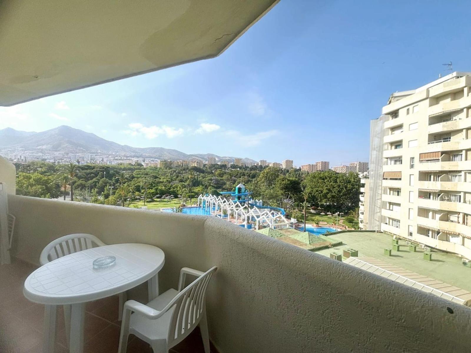 Apartamentos Magic Benalbeach By Benalnova Benalmadena Bagian luar foto