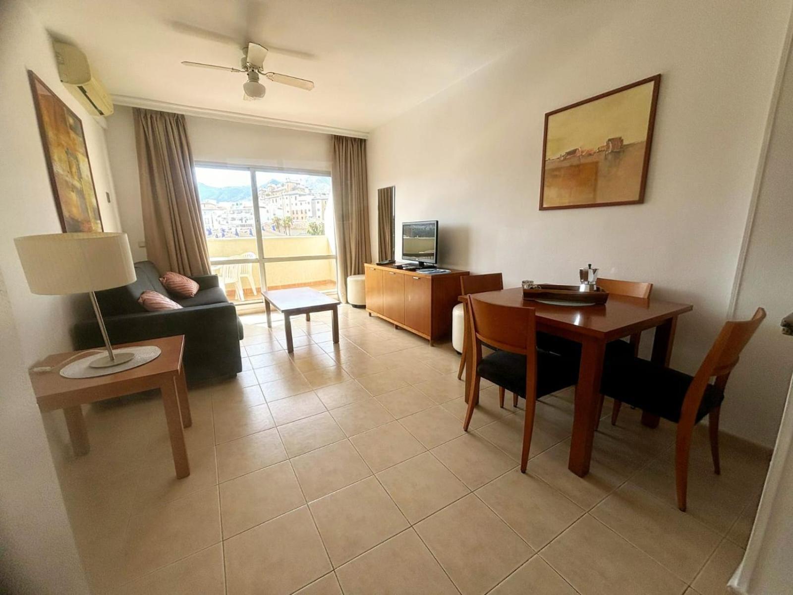 Apartamentos Magic Benalbeach By Benalnova Benalmadena Bagian luar foto